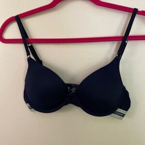 Tommy Hilfiger, Classic Tee Push Up Bra, Underwire, Size: 34B